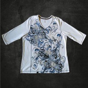 Karen Scott White Top with  Scroll design 2X